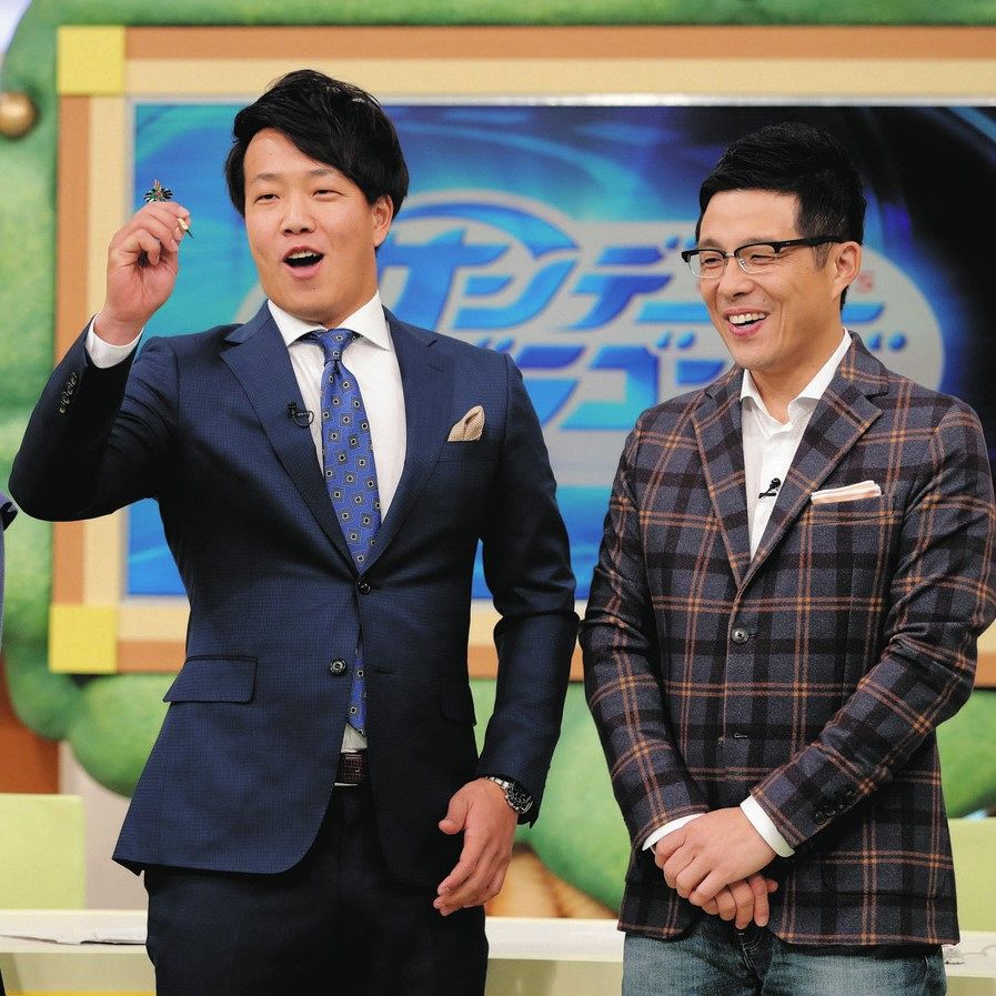 若狭敬一アナウンサーと中日・柳=2019年