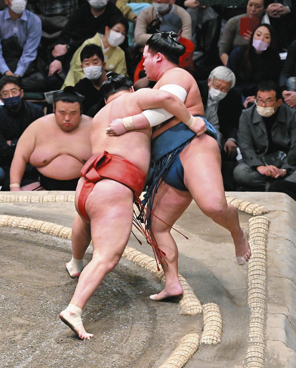 豊昇龍、不戦敗翌日の再出場で執念の白星「まわしを取ることしか考えて