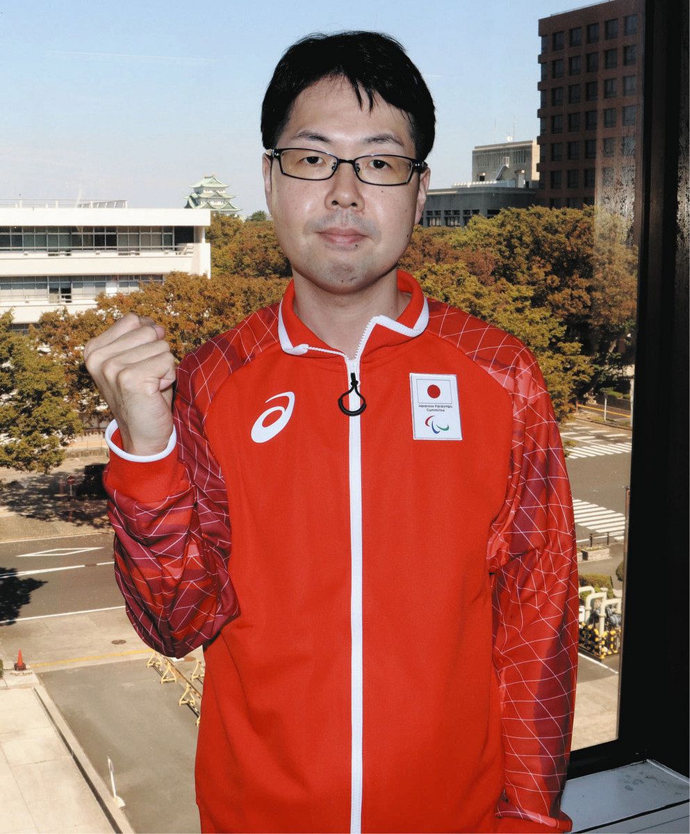 「慣れ親しんだ射撃場で入賞を目指したい」と意気込む望月選手＝名古屋市中区で

