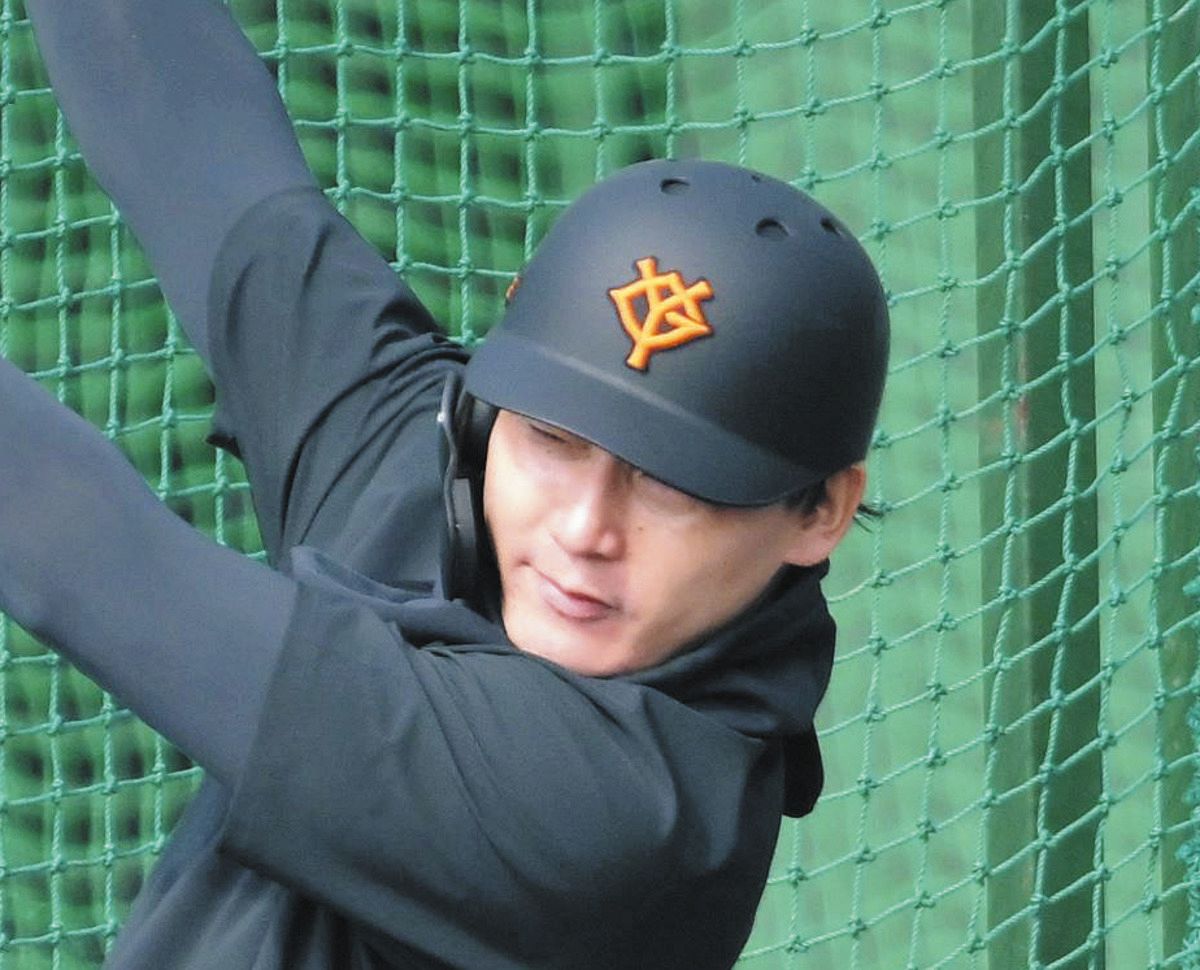 読売巨人軍 丸 佳浩選手直筆サイン色紙です.先月,本人から直接いただき