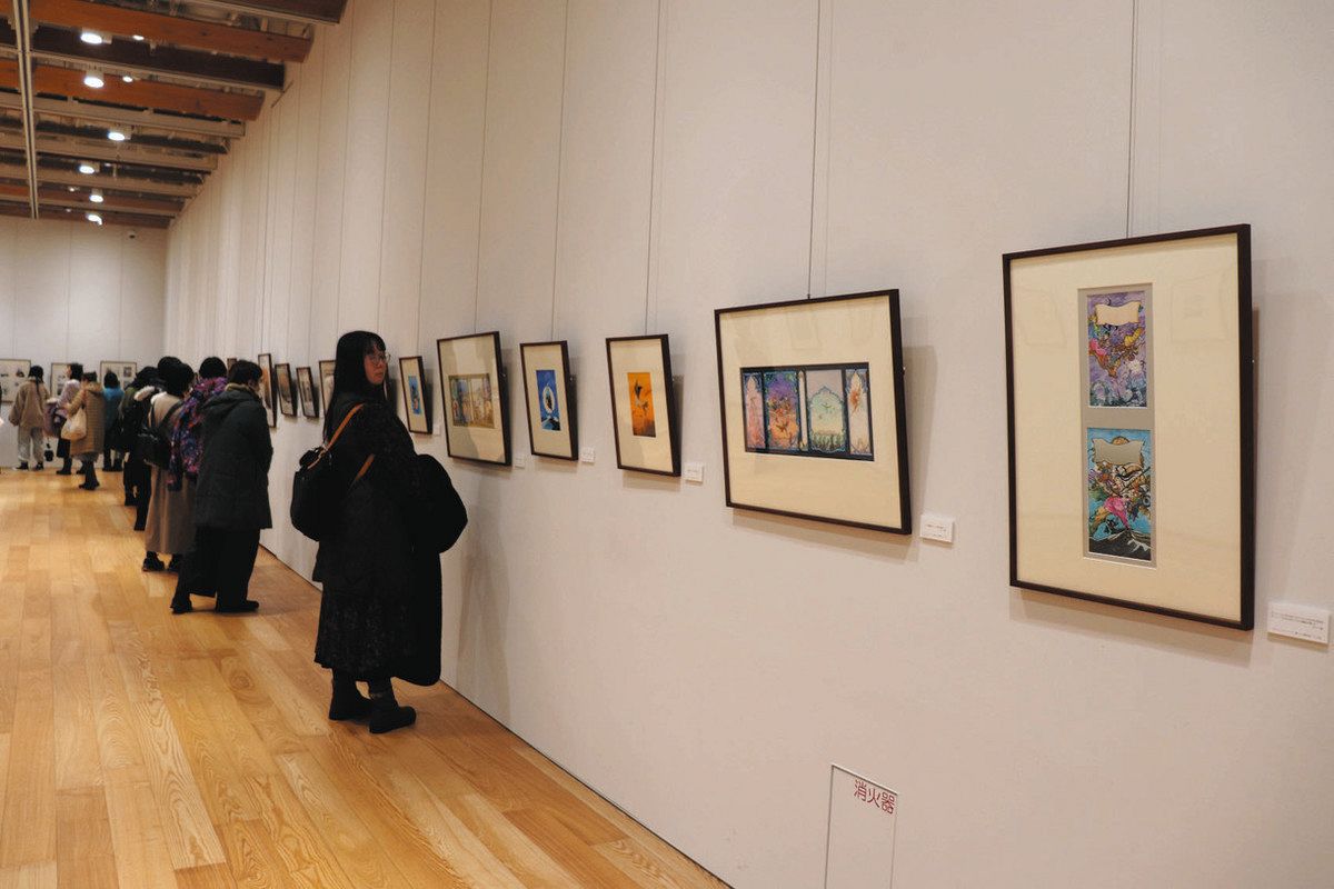 高岡出身の挿絵画家・佐竹さん 魔法の世界 100点 富山で原画展：北陸中