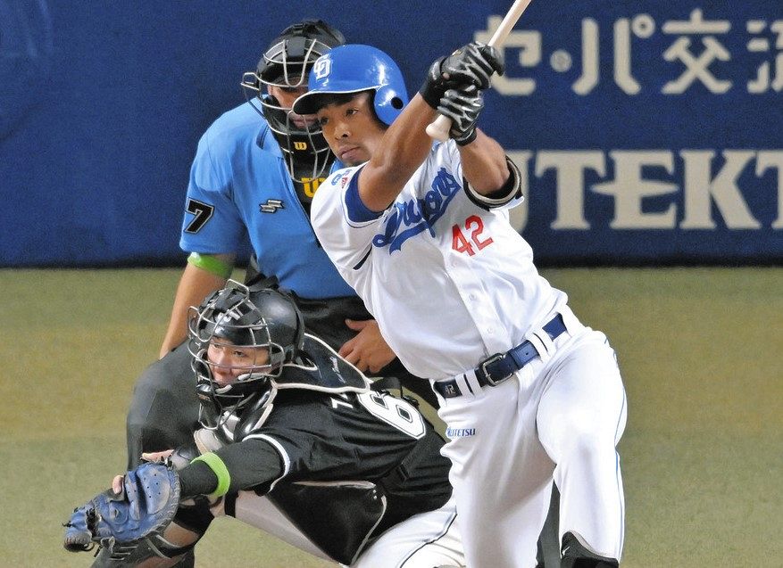 中日】代打の鬼だ！ブライト健太、代打で打率3割6分8厘、出塁率5割