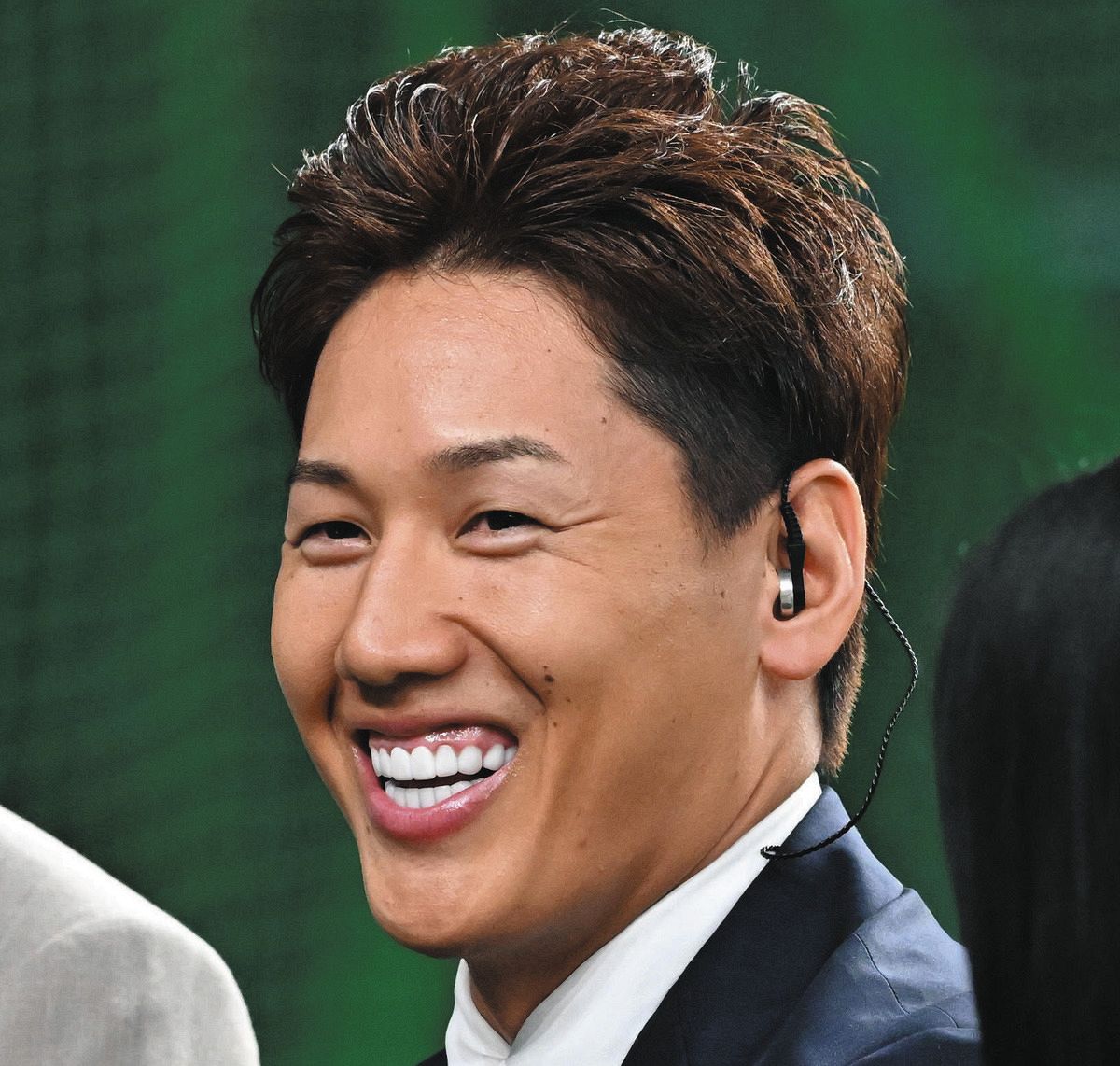 日本シリーズでゲスト解説の吉田正尚にネット反応「イケボすぎてやばい」「解説良いから試合出ろよ」：中日スポーツ・東京中日スポーツ