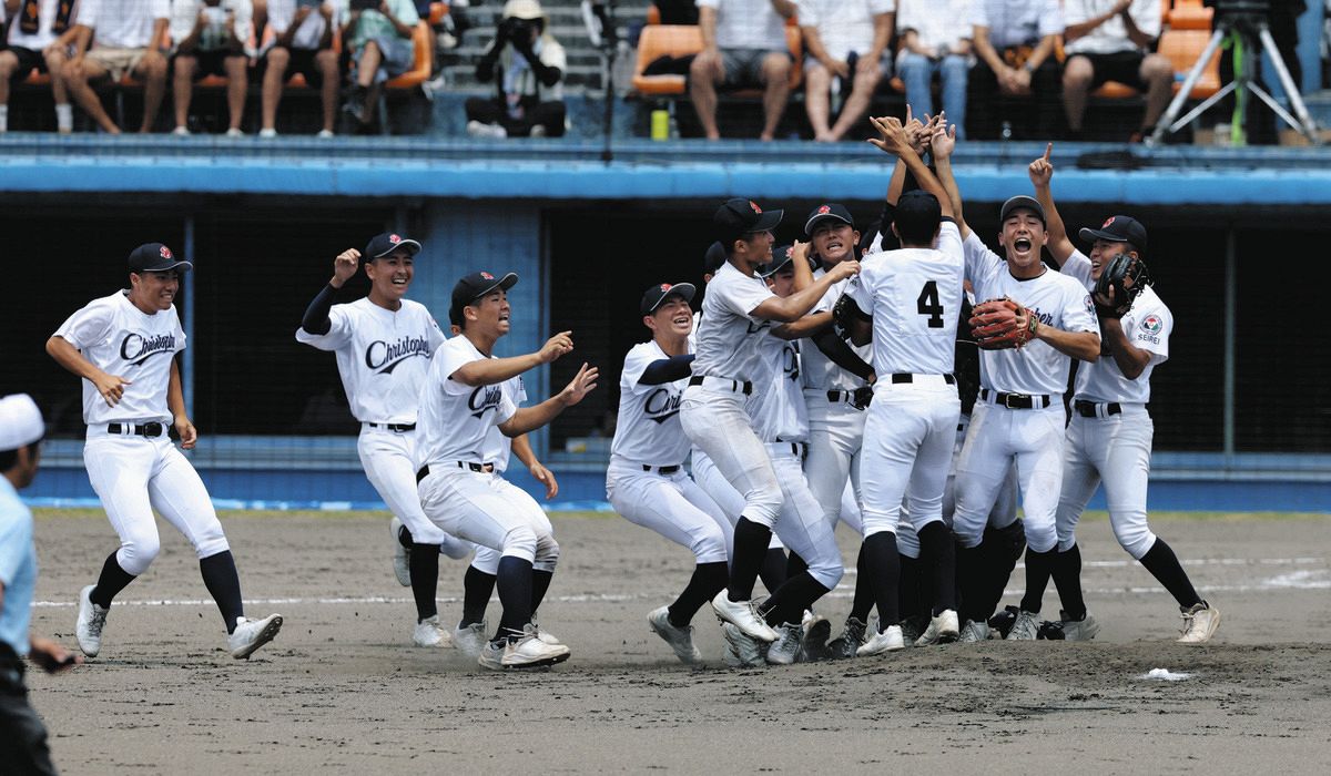 昨夏2年生で甲子園快投のエース高部陸、聖隷クリストファーナインのど