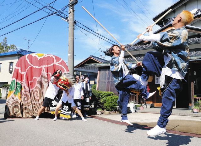 港町に掛け声響く 安宅まつり：北陸中日新聞Web