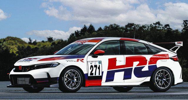 CNF仕様シビック・タイプRが初走行：中日スポーツ・東京中日スポーツ