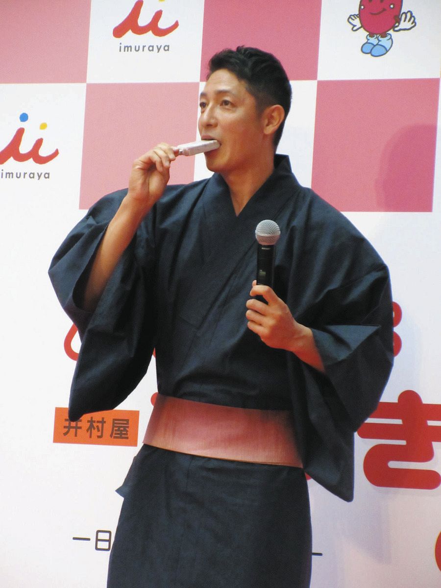 浴衣姿の玉木宏 幼少期からなじみのある「あずきバー」のイメージ