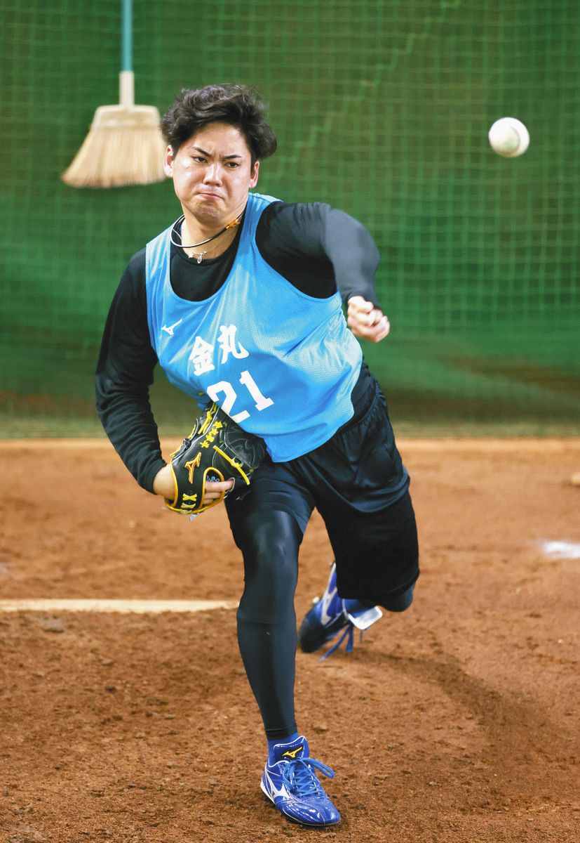 中日・金丸夢斗、初の傾斜で18球「感触はよかった」カーブには受けた