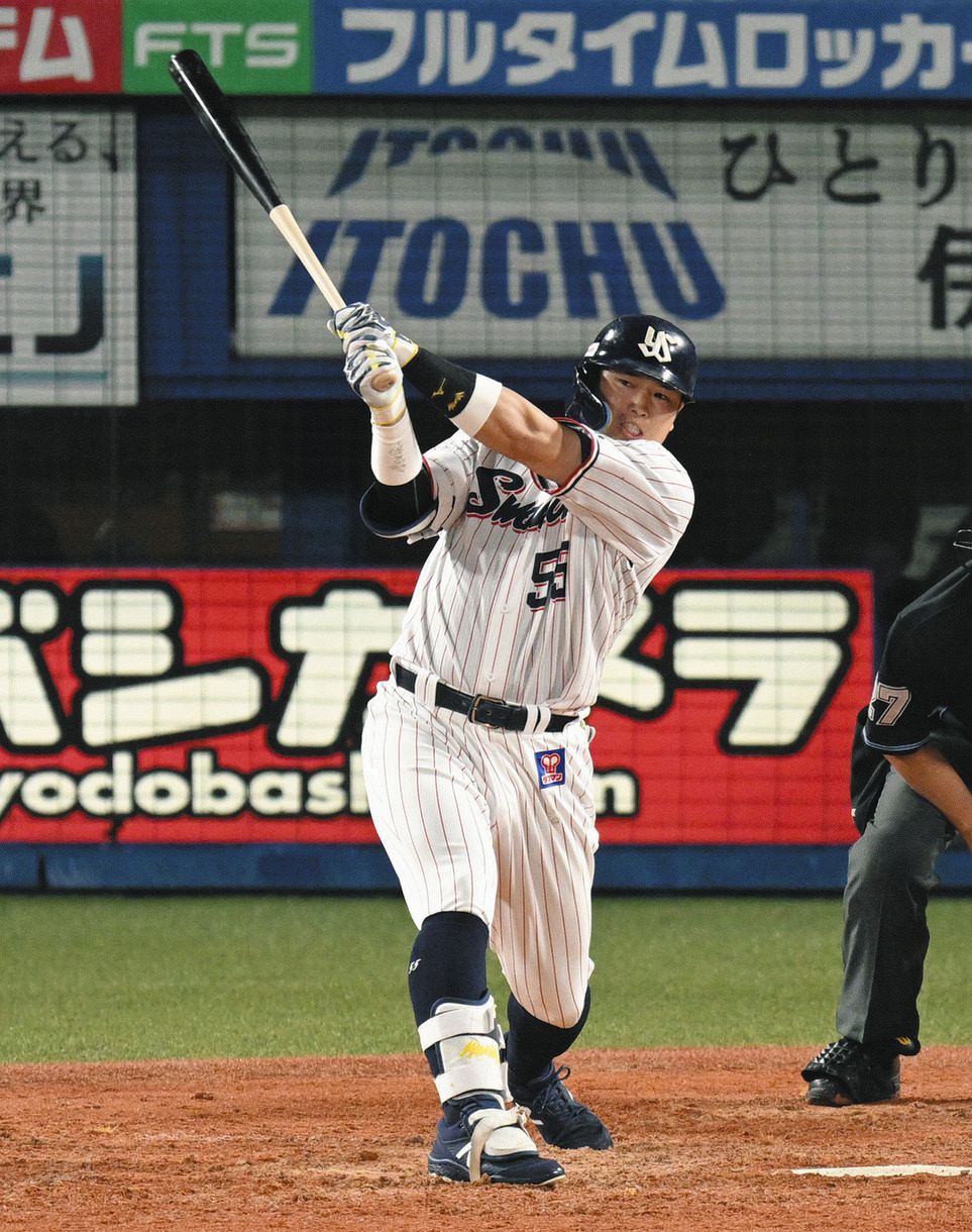 村上宗隆 2022年三冠王 バッティンググローブ