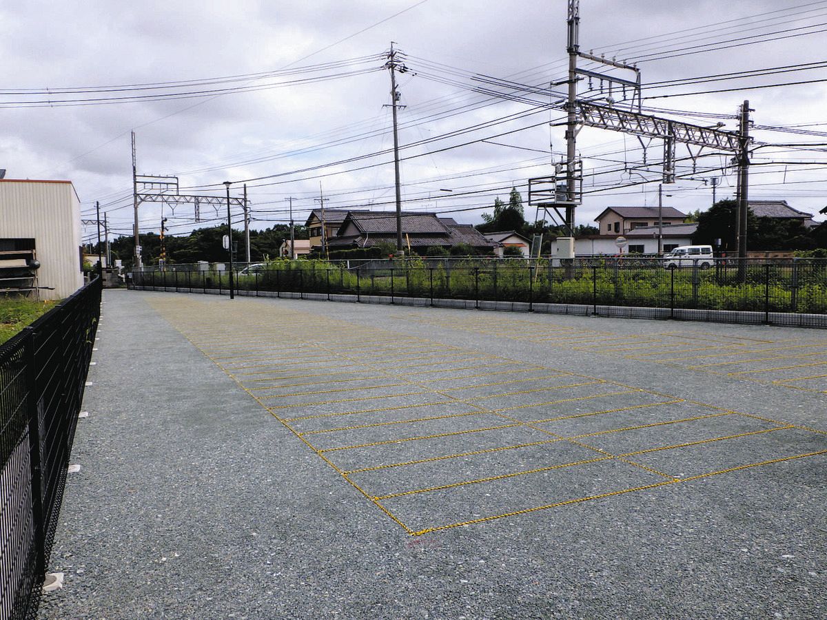 近鉄桃園駅近くの新しい駐輪場＝津市牧町で（市提供）