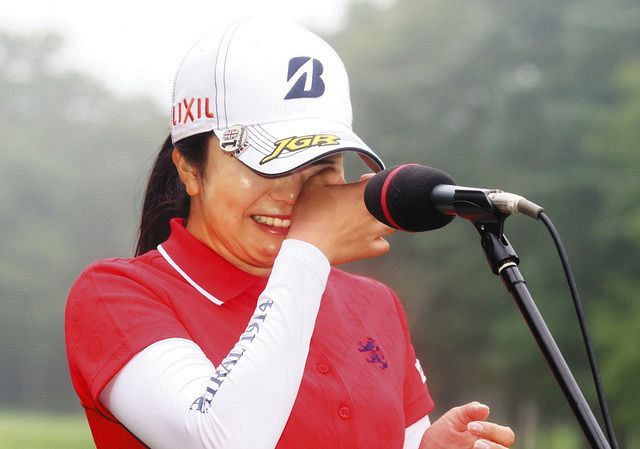 引退よぎった8年目の堀琴音 感涙のツアー初制覇 史上2組目の姉妹優勝に 一生忘れない 女子ゴルフ 中日スポーツ 東京中日スポーツ