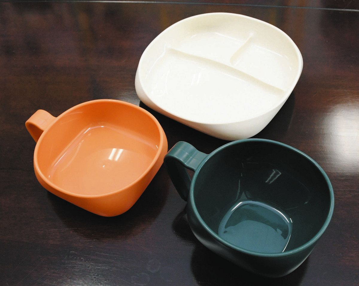 高齢者向けのつもりが…子どもにも便利！ すくいやすい・こぼしにくい