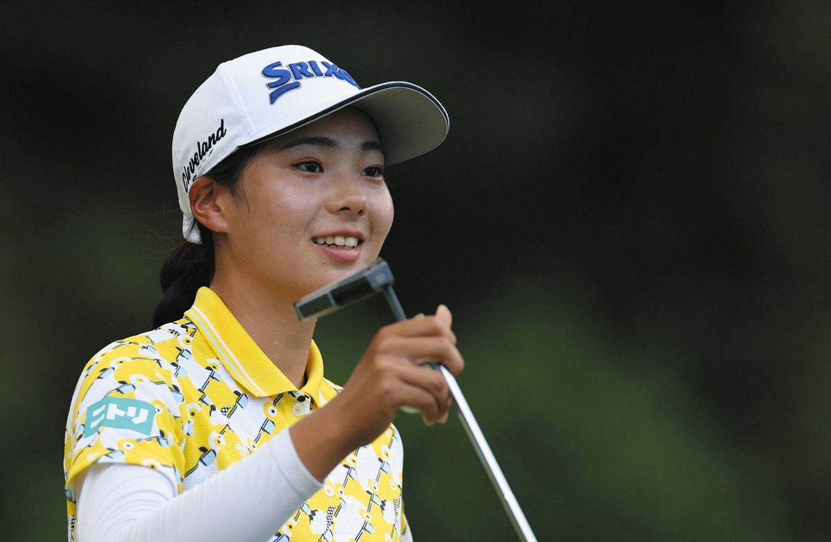 女子ゴルフ・菅楓華、最終18番ボギーで2打差2位 ティーショット