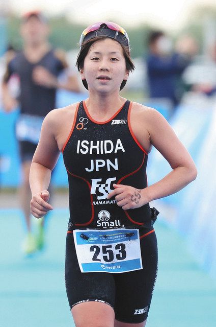 長良川国際トライアスロン 浜松の石田選手が女子２位 中日新聞しずおかweb