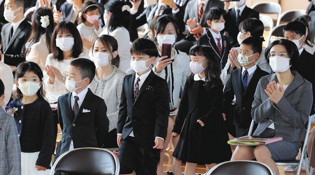 浜松市立小 中学校で入学式 中日新聞しずおかweb