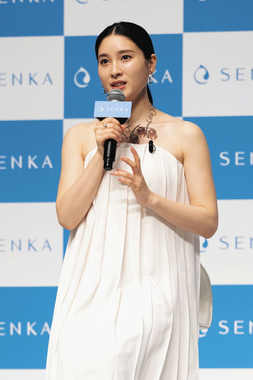 土屋 土屋太鳳「姉と弟にミューズとして熱く推していきたい」『SENKA 新CM＆新ミューズ就任発表会』：中日スポーツ・東京中日スポーツ