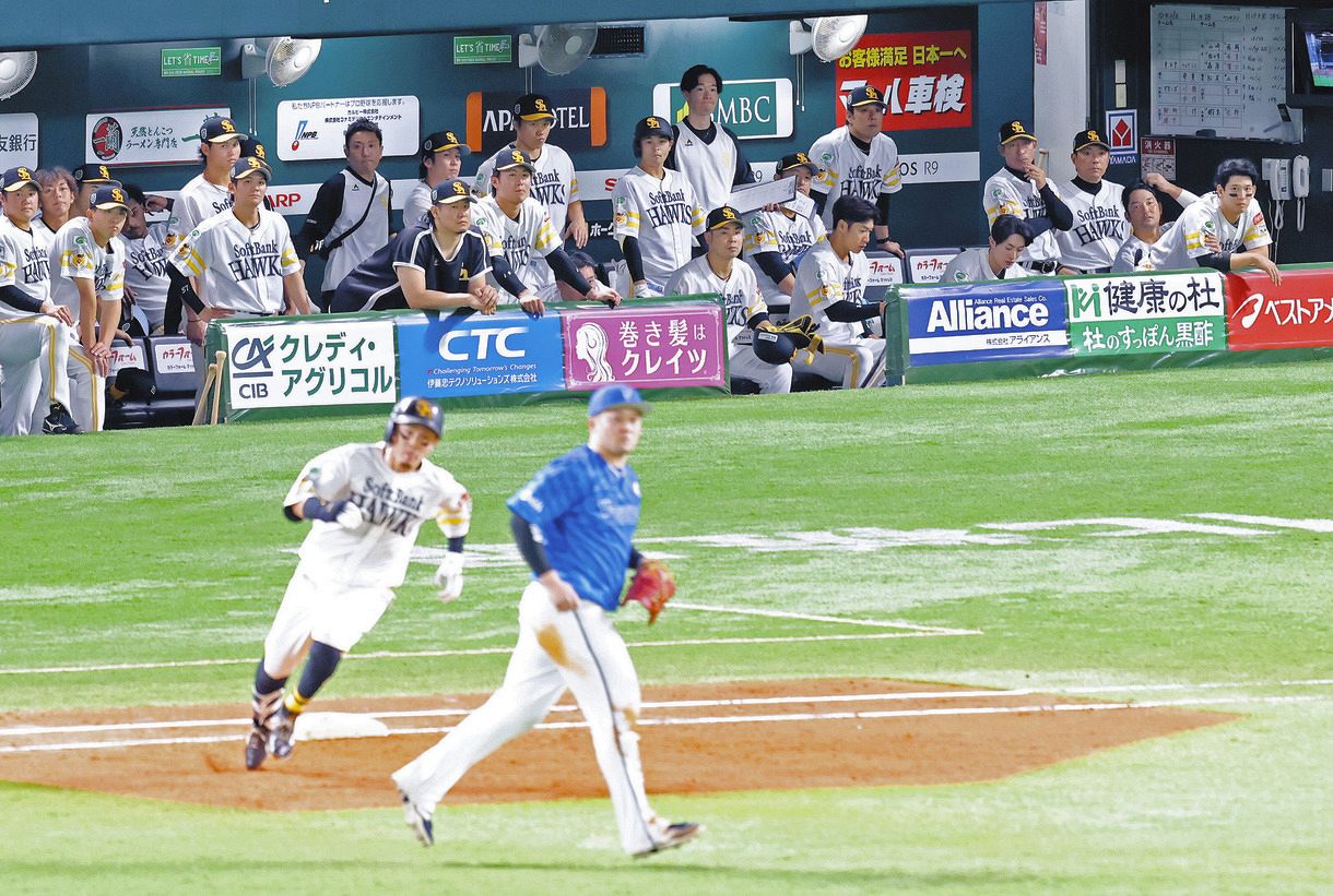 崖っぷちのソフトバンク・小久保監督、「もう負けられなくなったというだけ」第6戦エース有原に託す【日本S第5戦】：中日スポーツ・東京中日スポーツ