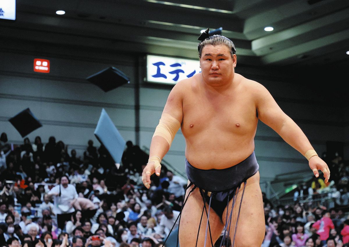 tokyo スポーツ 大相撲 小結・宇良 関取座布団