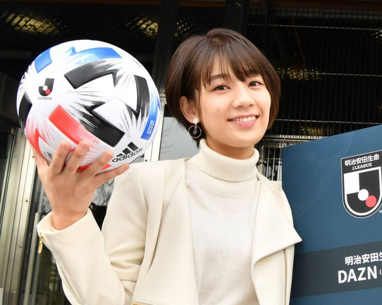 Jリーグ公認マネジャーを務めた佐藤美希が芸能界引退を発表「20