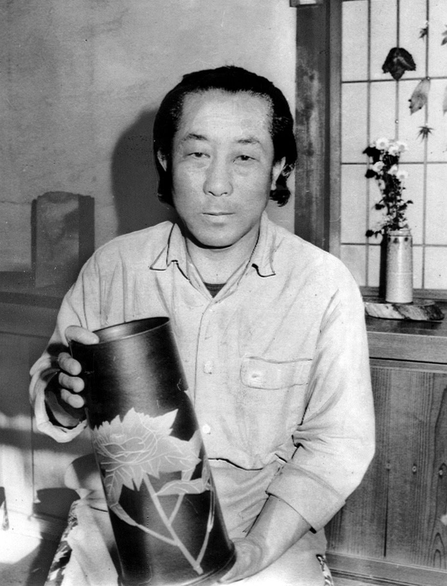 亀井勝 黄瀬戸茶碗と瀬戸黒ぐいのみセット 亀井勝 黄瀬戸茶碗と瀬戸黒