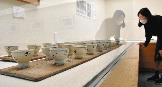人間国宝・荒川豊蔵が開いた水月窯に歴史感じて 多治見で企画展：中日