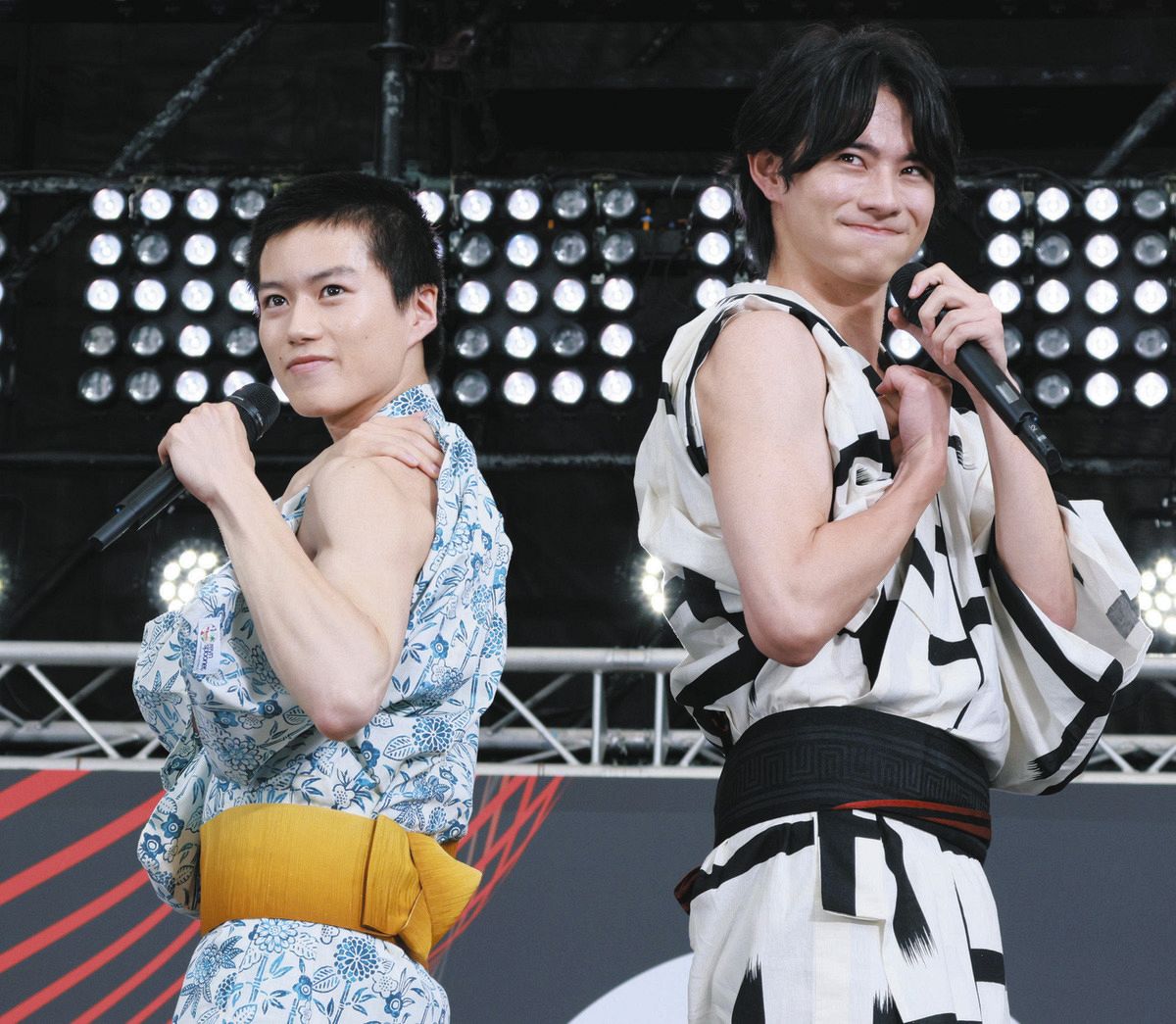 劇団EXILE前田拳太郎、奥智哉が浴衣姿で“筋肉競演”ファンを悩殺