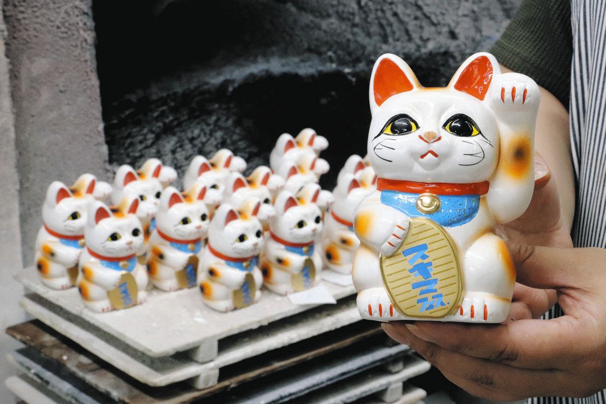 生まれのブランドで 常滑でスキマスイッチ主催のフェス 公式グッズで招き猫を「全力 ミュージシャン