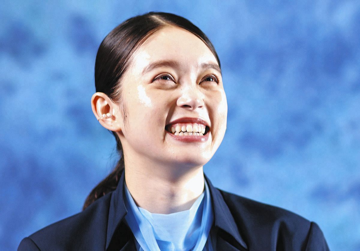 恋の合図？」『ばけばけ』トキ（髙石あかり）の軽やかスキップ…おじじ 