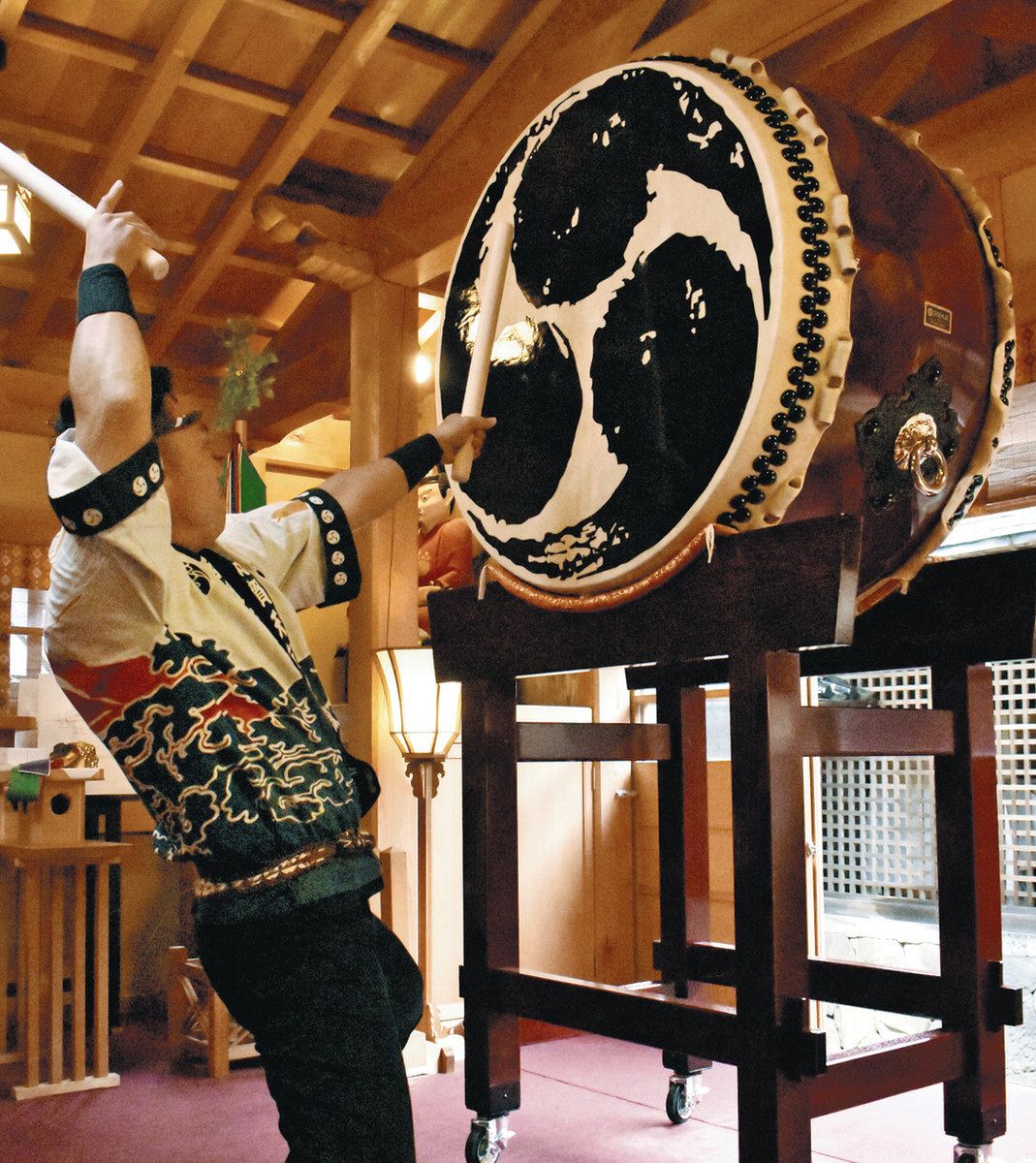 県内最大 大平太鼓響く 志賀・天友太鼓 20年ぶり新調：北陸中日新聞Web