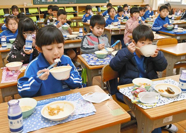 丸亀市立小・中学校の学校給食費無償化を実施 _ 丸亀市立小・中学校の学校給食費無償化を実施 について掘り下げる就学援助制度(小・中学生) – RMUX