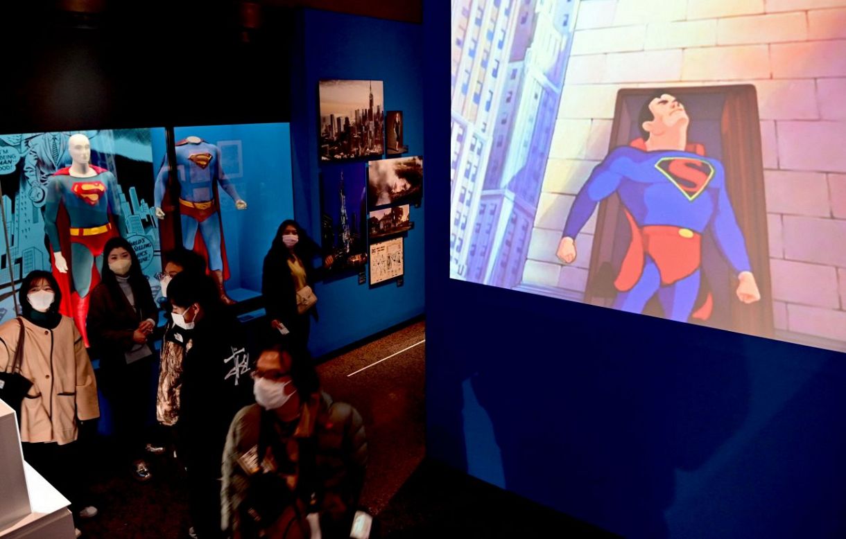 憧れのアメコミヒーロー 名古屋で紹介する企画展開幕 ｄｃ展 スーパーヒーローの誕生 中日新聞web