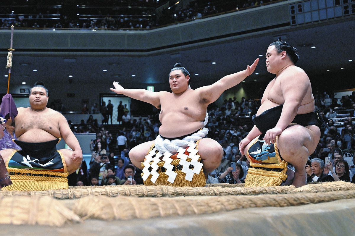 大の里、「ひと味違いました。これがほんとの形になる」 両国国技館で初の土俵入り【大相撲】:中日スポーツ・東京中日スポーツ