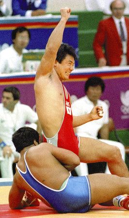 ソウル五輪でパキスタン選手を下しガッツポーズの太田章＝１９８８年９月、尚武体育館で（共同）