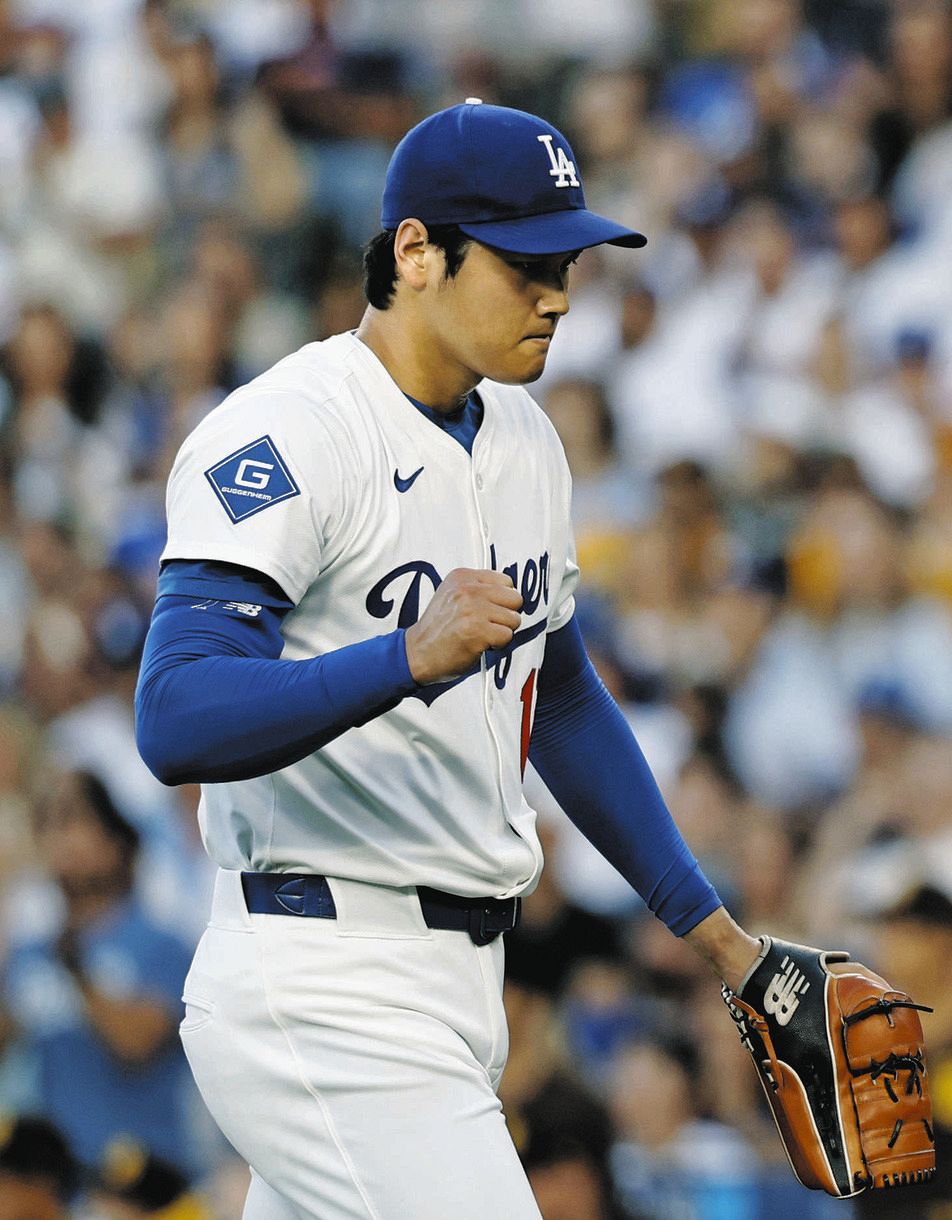 大谷翔平　ハイライトフォト　ファーターズ　惜別会見　② 大谷翔平、待ちに待った663日ぶり二刀流復活…登場の場面からハイ