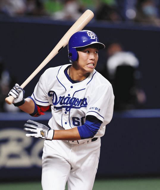 プロ初スタメンで安打を記録したルーキー岡林「必死だったので