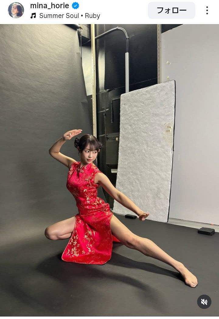 ◇堀江聖夏アナ、「アニメの主人公？」赤チャイナ服格闘ショット【写真