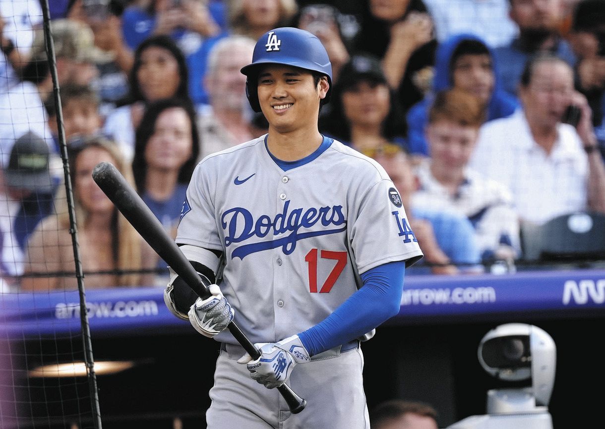 大谷翔平へ、ファンの母と少年が掲げた『日本語メッセージボード