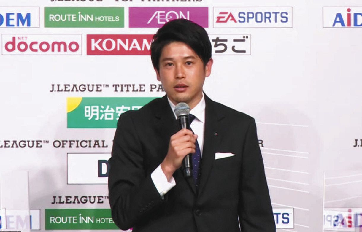 元日本代表dfの内田篤人さんjリーグ特任理事に就任 もっとタフに美しく すてきなjになるように 中日スポーツ 東京中日スポーツ