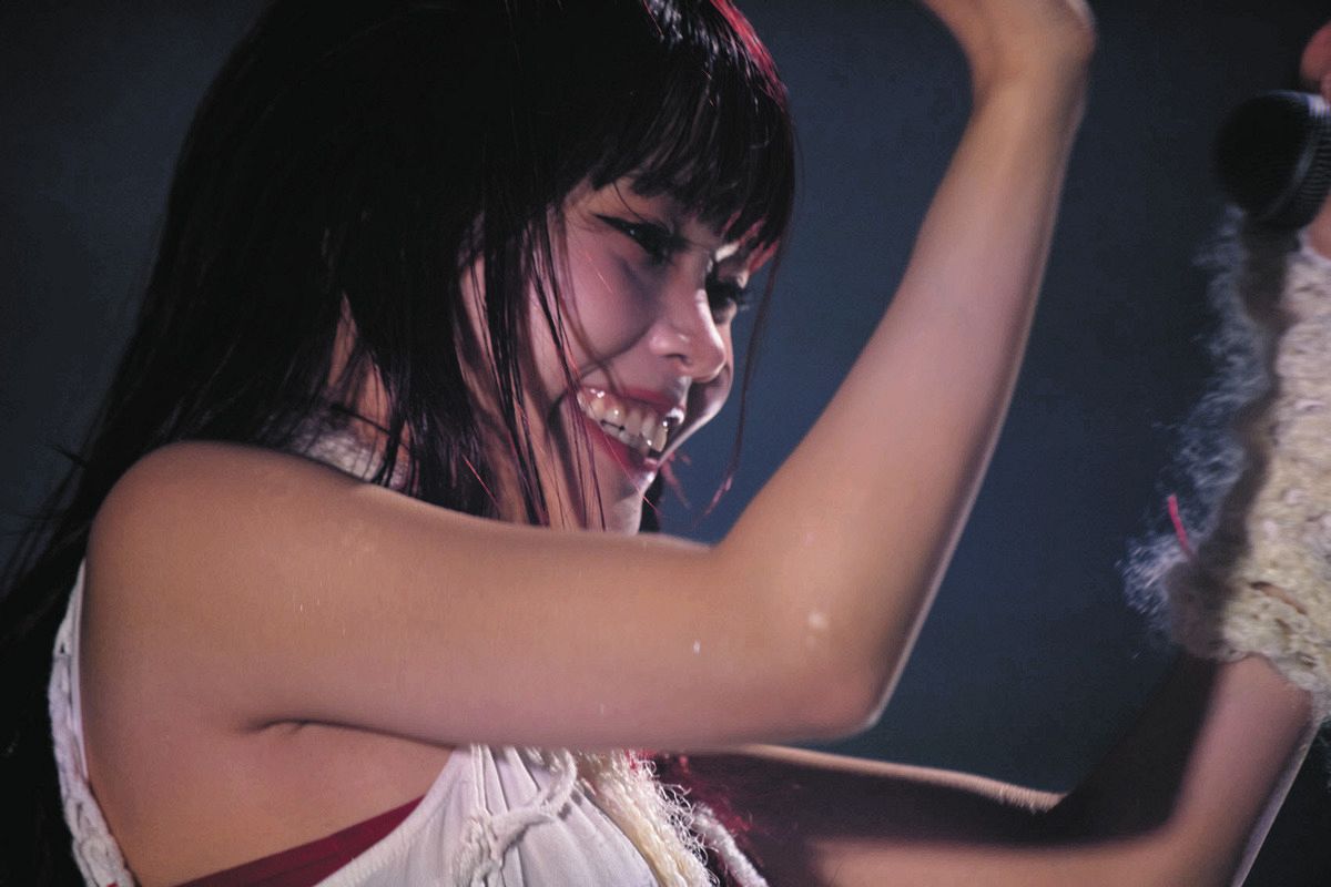 アイナ・ジ・エンドは「アナタの力を借りに来ました」 ソロツアー