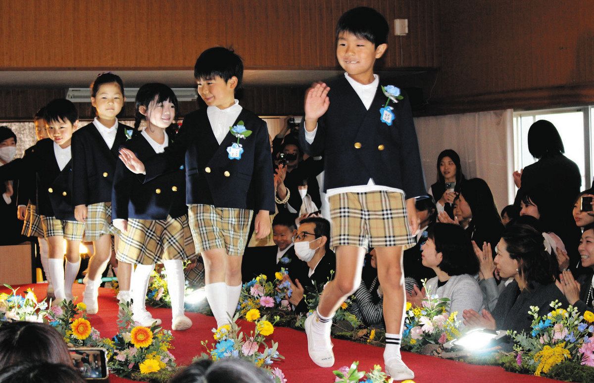 幼稚園 幼稚園卒園式にランウェイ…園児は自分らしく歩く 名古屋・守山幼稚園：中日新聞Web