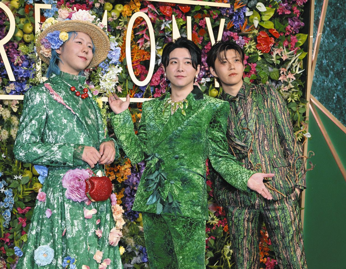 Mrs. GREEN APPLE ミセス　フォトカ　大森元貴　集合　各公演 Mrs. GREEN APPLE フォトカード 各公演 大森元貴 集合 - メルカリ