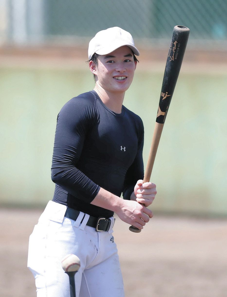 写真複数】練習で笑顔が輝く慶応高・丸田湊斗：中日スポーツ・東京中日