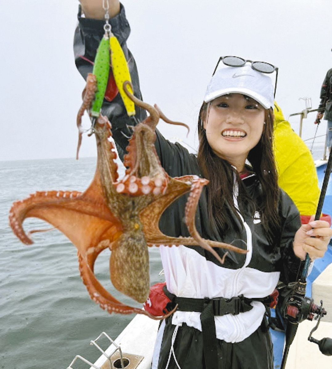 タコに本物の笑顔 沙弥音さん自ら仕留めて 愛知・弥富出船：中日