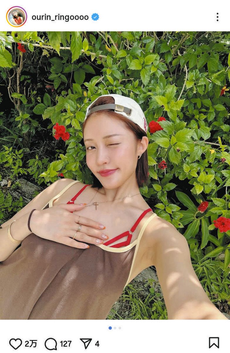 王林、デザイン気になる…赤い水着で美デコルテ披露【写真】:中日スポーツ・東京中日スポーツ