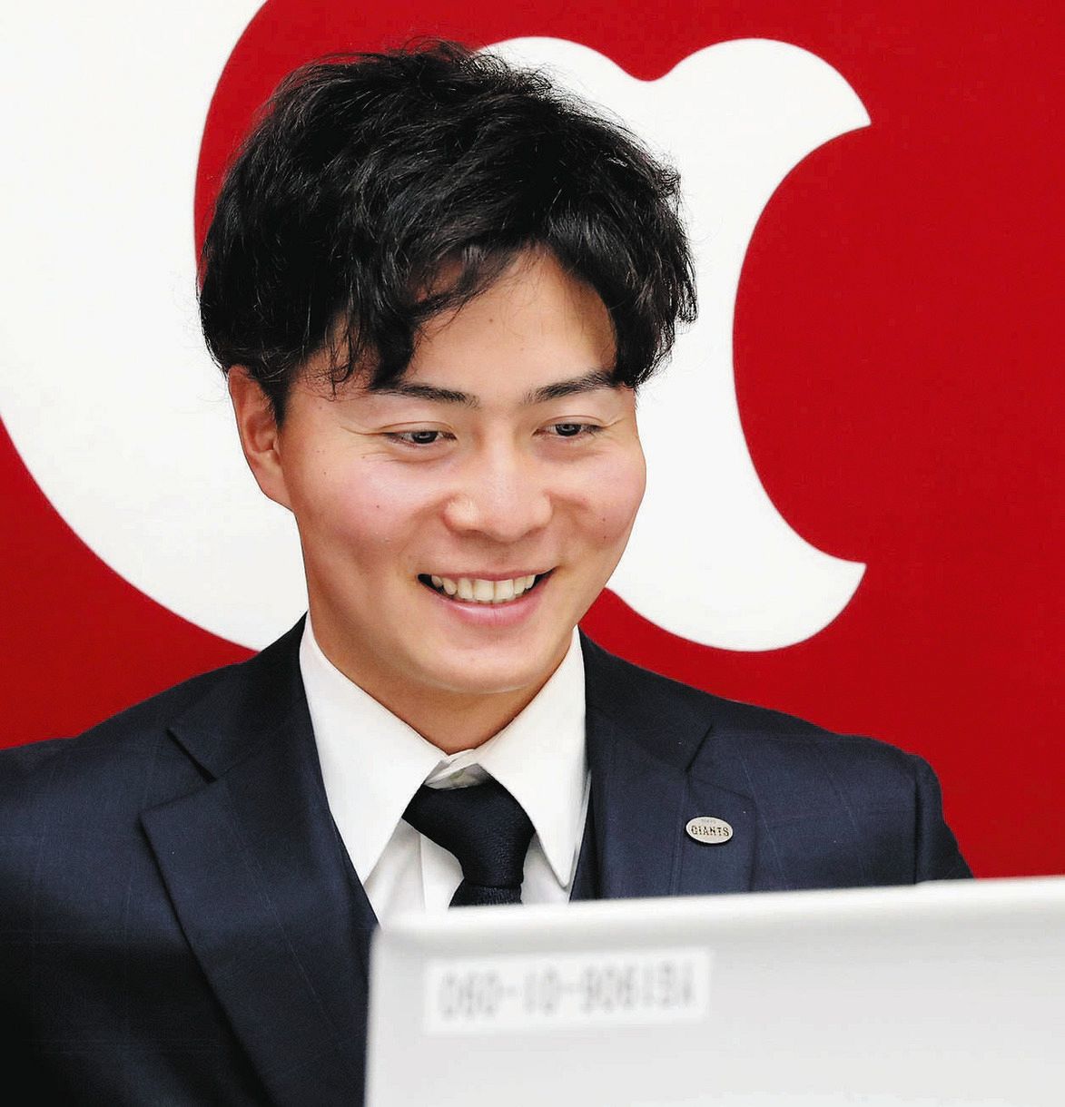 巨人】岡田悠希が年俸900万円で更改 来季はレギュラー挑戦「おれが取っ