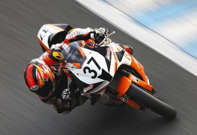 長島哲太チーム始動 「TN45 ウィズ モトアップレーシング」：中日