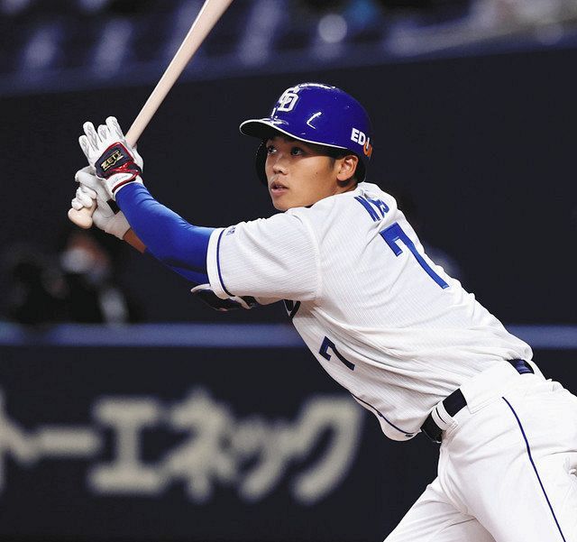 中日 根尾が先制タイムリー 楽天ドラフト１位 早川から粘ってレフト前へ安打 中日スポーツ 東京中日スポーツ