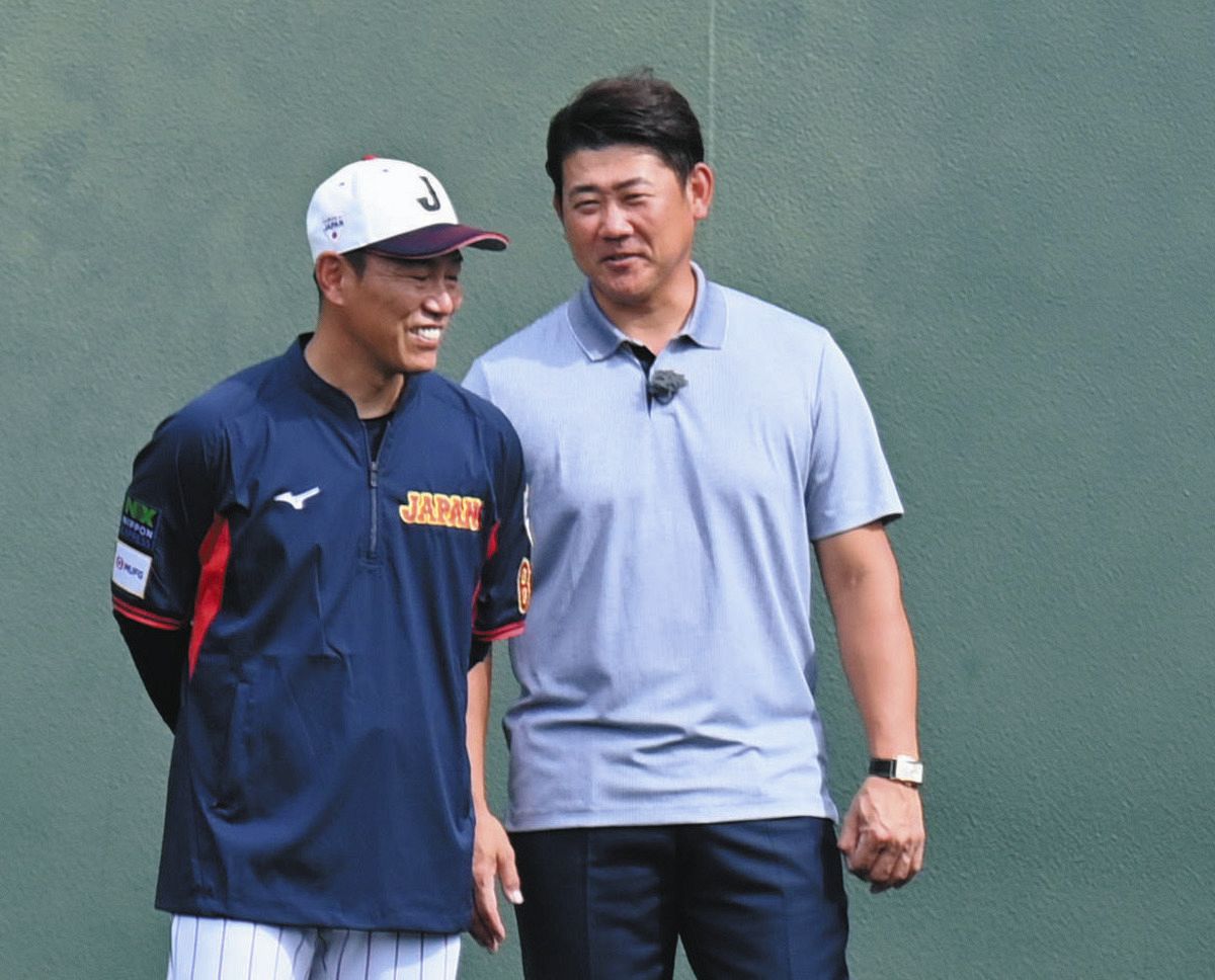 侍ジャパン」合宿に松坂大輔さんが来場、井端監督に『取材』：中日 
