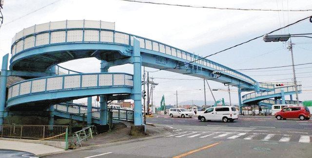 歩道橋を「丸ごと」再利用　津から、偶然重なり四日市へ：中日新聞Web
