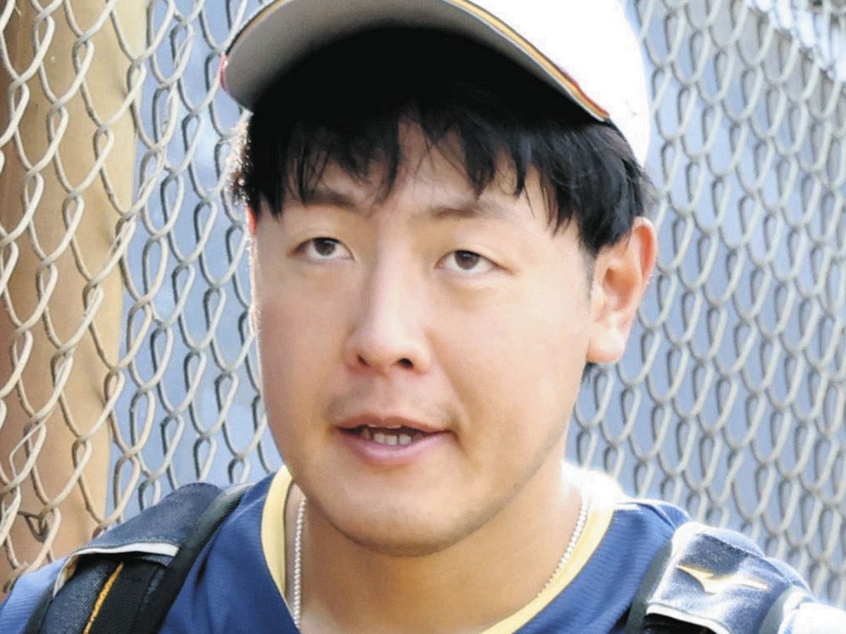 岡本和真、メジャーデビュー戦は2安打＆好守連発 「ちょっと浮かれて
